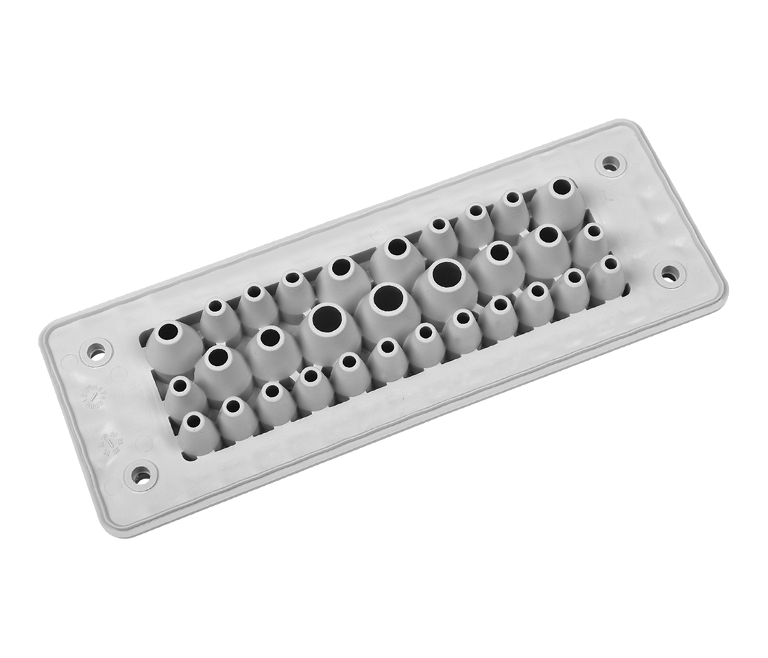 Plaques passe-câble